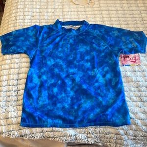 NWT - Women’s Plus Swim Shirt